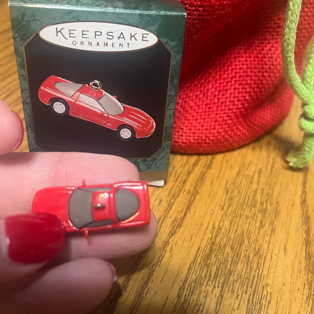 Keepsake by hallmark 1997 Miniature Corvette Ornament - Picture 3 of 6